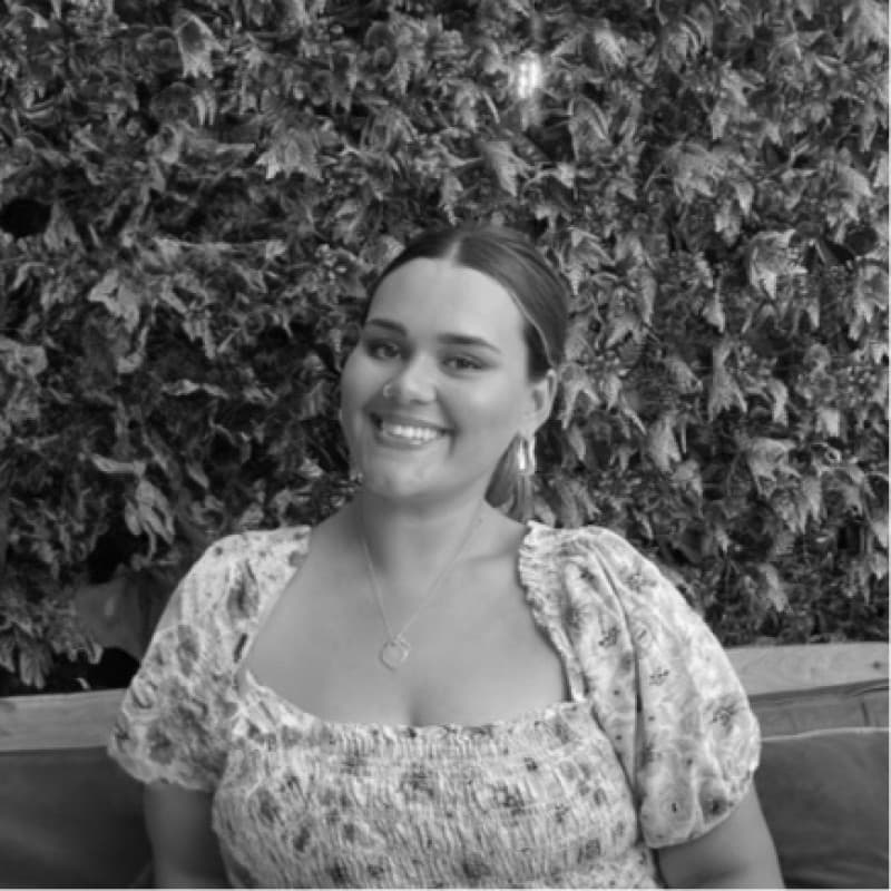 Leah Taba portrait